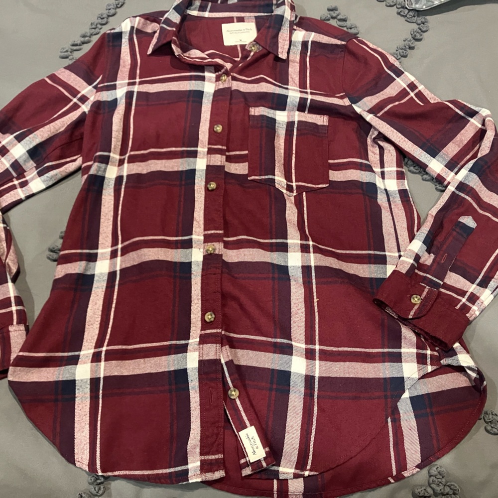 A&F plaid oversized button up never worn with no tag.